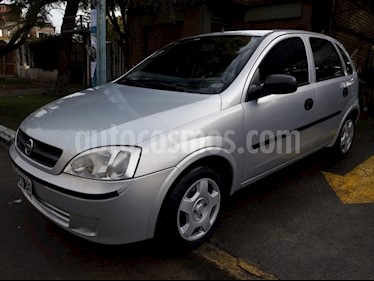foto Chevrolet Corsa 5P GL usado (2005) color Gris Claro precio $160.000