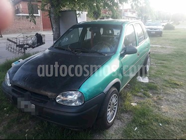 Chevrolet Corsa 5P GL usado (1996) color Verde precio $85.000