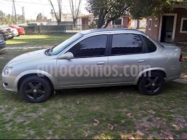 Chevrolet Corsa 4P Classic usado (2015) color Gris precio $420.000