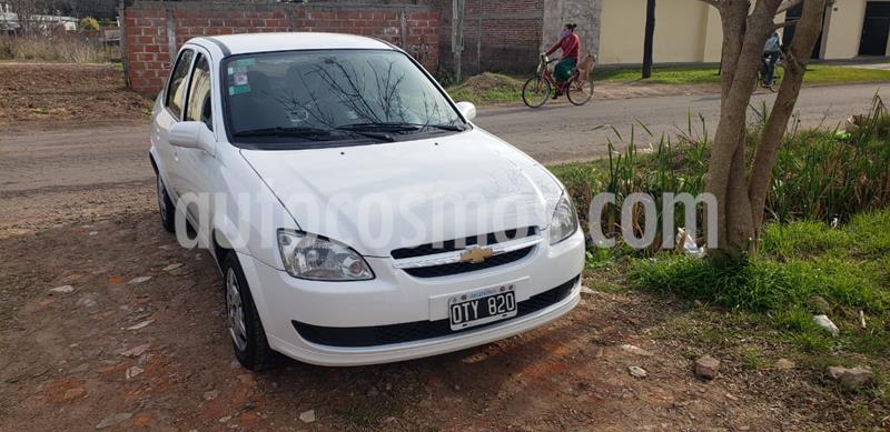 Chevrolet Corsa 5P GL usado (2015) color Blanco precio $870.000