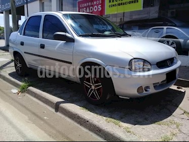 foto Chevrolet Corsa 5P GL AA DH usado (2007) color Gris Claro precio $230.000