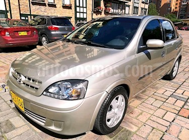 foto Chevrolet Corsa Evolution 1.4 A.A usado (2004) color Bronce precio $12.500.000