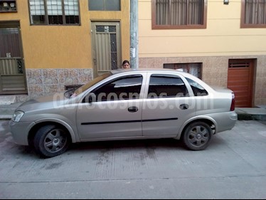 foto Chevrolet Corsa Evolution 1.4 A.A usado (2005) color Gris precio $12.500.000