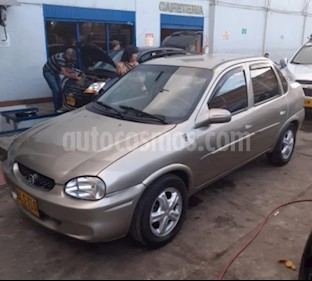 Chevrolet Corsa Sinc. 4 Ptas. 1.4 usado (2002) color Gris precio $200