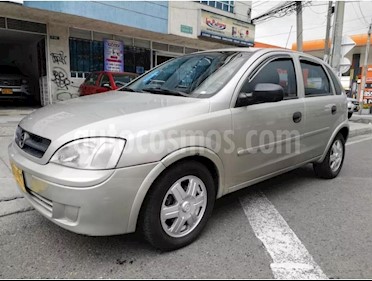 Foto venta Carro usado Chevrolet Corsa Evolution 1.4 A.A (2003) color Bronce precio $11.400.000
