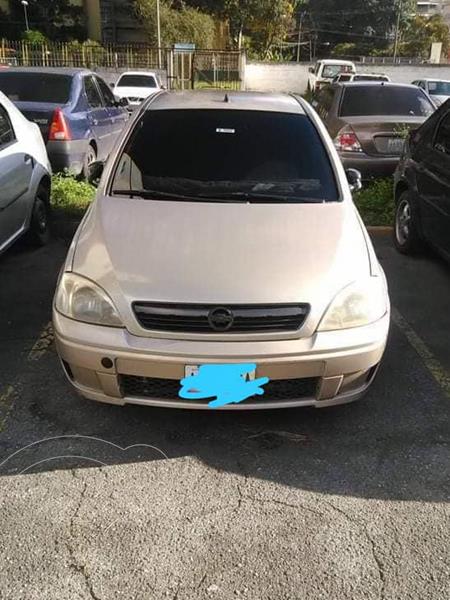 Chevrolet Corsa Familiar S-A 4p L4,1.6i,8v A 1 1 usado (2011) color Bronce precio BoF2.800