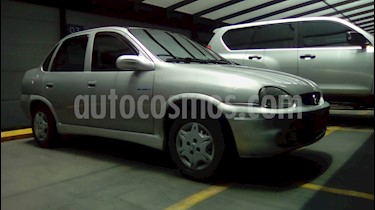 foto Chevrolet Corsa Win usado (2005) color Plata precio $11.000.000