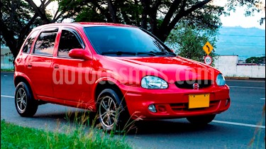 foto Chevrolet Corsa Win usado (2006) color Rojo precio $14.500.000