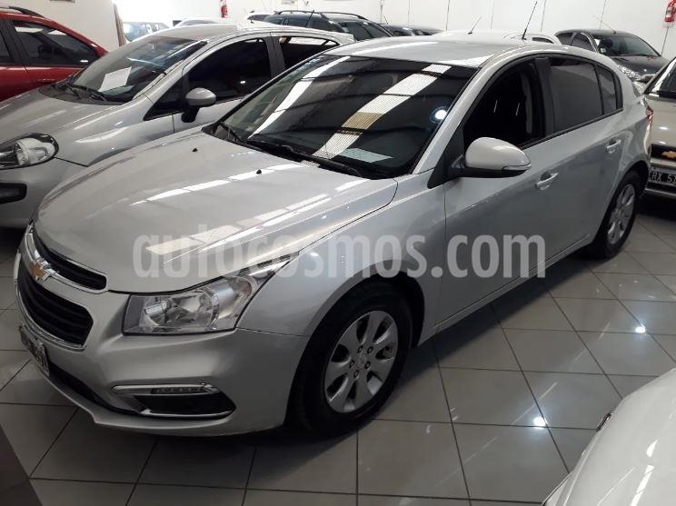 Chevrolet Cruze 5 LTZ Aut usado (2015) color Plata precio $759.900