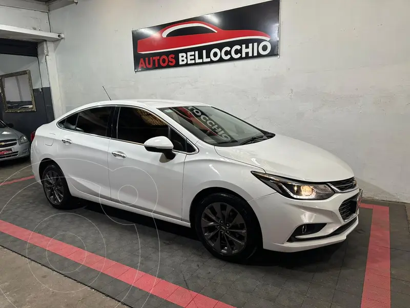 Foto Chevrolet Cruze LTZ Aut usado (2018) color Blanco precio $11.000.000