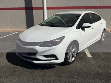 Foto venta Auto usado Chevrolet Cruze CRUZE LT 4PTAS. PAQ C (2017) color Blanco precio $249,000