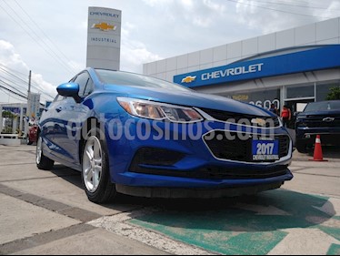 foto Chevrolet Cruze LS usado (2017) color Azul Cobalto precio $245,000