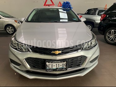 foto Chevrolet Cruze LS usado (2017) color Plata Brillante precio $228,000