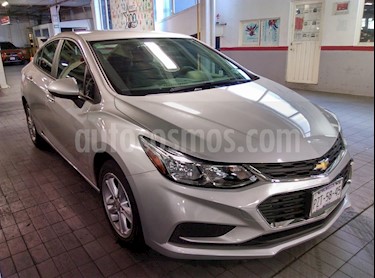 Foto venta Auto Seminuevo Chevrolet Cruze LT Aut (2017) color Plata Brillante precio $249,000