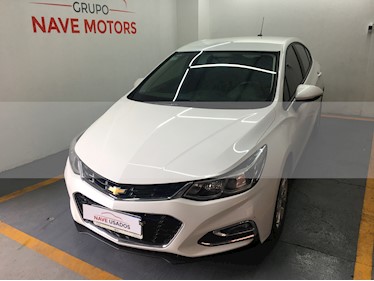 foto Chevrolet Cruze LT usado (2018) color Blanco precio $750.000