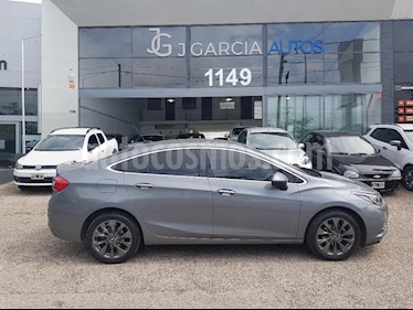 foto Chevrolet Cruze LTZ Aut usado (2017) color Gris Oscuro precio $980.000