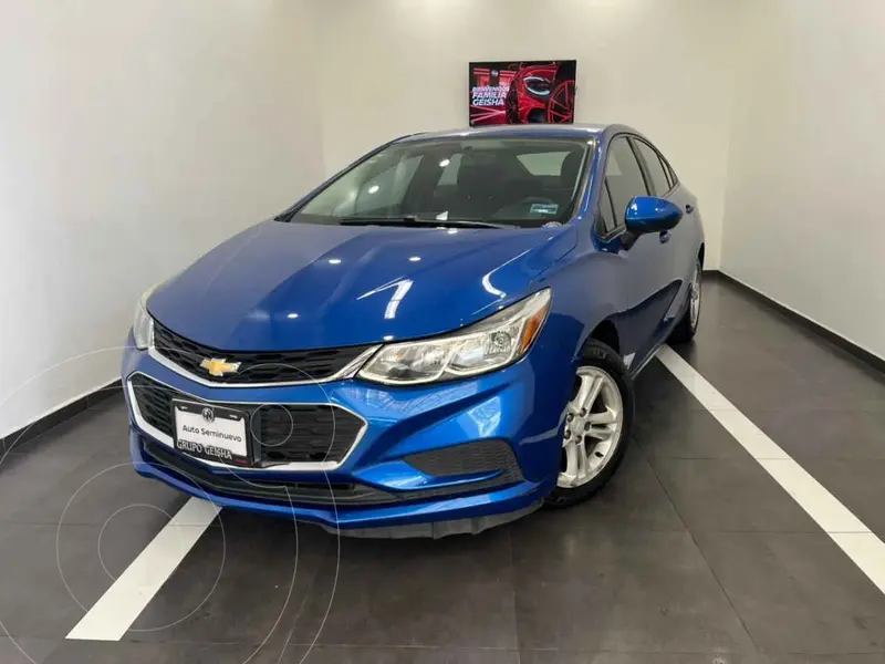 Foto Chevrolet Cruze LS Aut usado (2017) color Azul precio $175,000