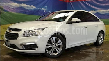 foto Chevrolet Cruze 4P LT TURBO TA BL F.NIEBLA RA-17 usado (2016) color Blanco precio $183,000
