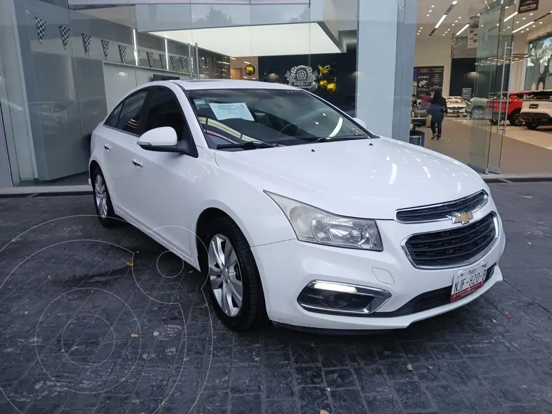 Foto Chevrolet Cruze LT Tela Aut usado (2015) color Blanco precio $150,000