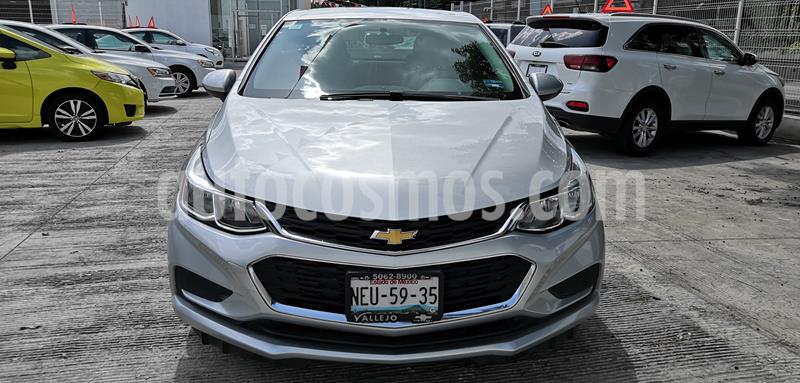 foto Chevrolet Cruze LS usado (2017) color Plata Brillante precio $195,000