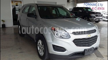 Chevrolet Equinox LS usado (2017) color Plata precio $275,000