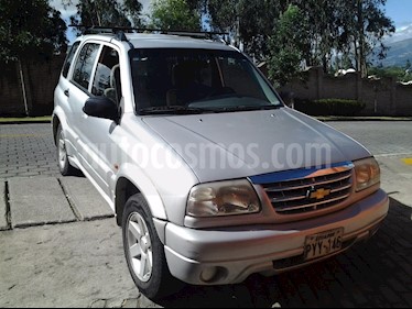 Foto Chevrolet Grand Vitara 5P 4x4 2.5i usado (2003) color Plata precio u$s4.900