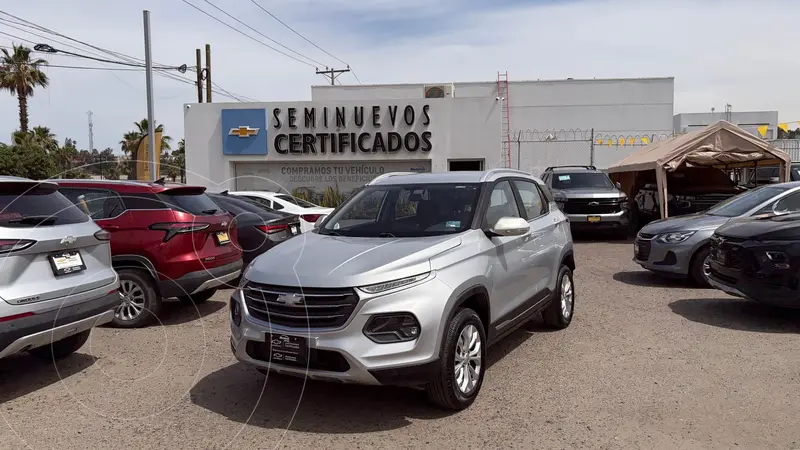 Foto Chevrolet Groove LT Aut usado (2023) color plateado precio $266,500