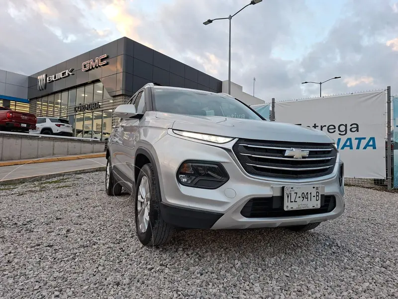 Foto Chevrolet Groove LT Aut usado (2023) color plateado precio $320,000