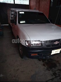 Chevrolet Luv Estacas usado (2001) color Blanco precio $60,000
