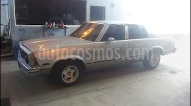Chevrolet Malibu 8 cilindros usado (1982) color Plata precio u$s1.000