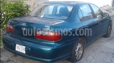 Foto venta carro usado Chevrolet Malibu LS V6 3.1i 12V (1998) color Verde precio u$s600