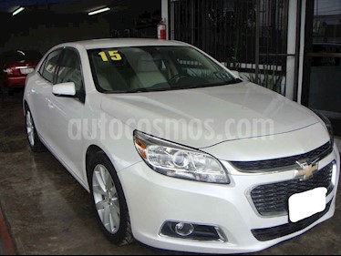 Chevrolet Malibu LT 2.5 Tela usado (2015) color Blanco precio $215,000