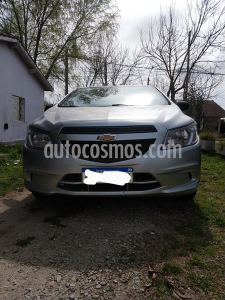 foto Chevrolet Onix Joy LS usado (2018) color Plata precio $800.000