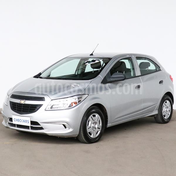 foto Chevrolet Onix Joy LS usado (2018) color Plata precio $924.000