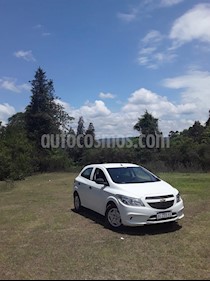 Chevrolet Onix Joy LS usado (2017) color Blanco precio $700.000