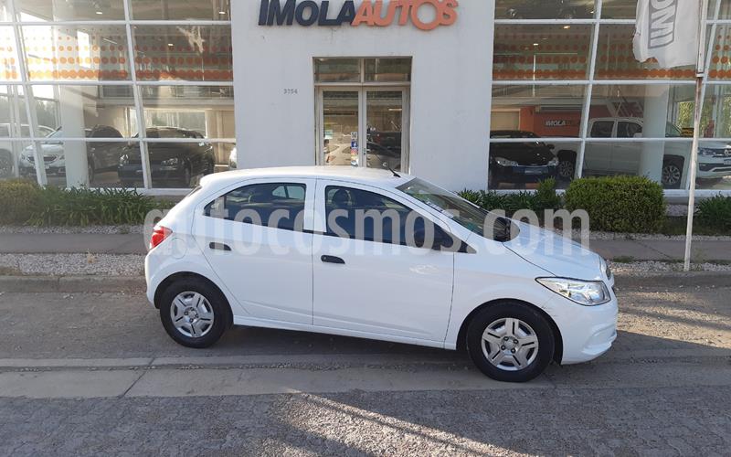 foto Chevrolet Onix Joy LS + usado (2017) color Blanco Summit precio $870.000