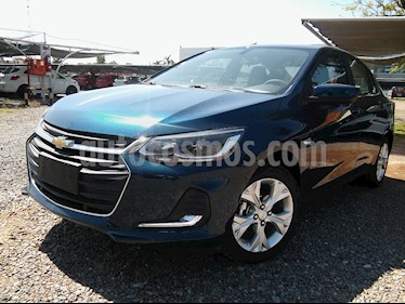 Chevrolet Onix Plus 1.0T Premier I nuevo color Plata Switchblade precio $1.050.000