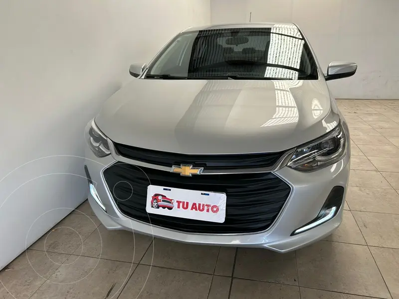 Foto Chevrolet Onix Plus 1.0T Premier I usado (2020) color Plata Switchblade precio $21.000.000