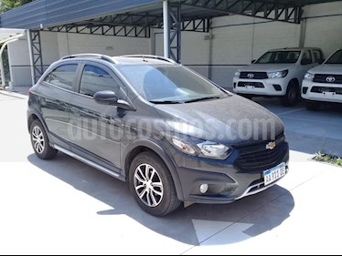 Foto Chevrolet Onix Activ usado (2017) color Gris Claro precio $609.000