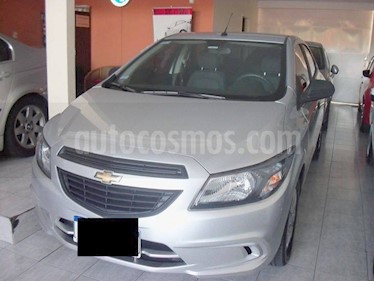 Chevrolet Onix - usado (2019) color Gris precio $549.900