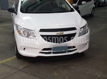 foto Chevrolet Onix LT usado (2016) color Blanco precio $580.000