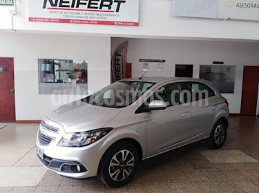 foto Chevrolet Onix LTZ usado (2016) color Gris Claro precio $535.000
