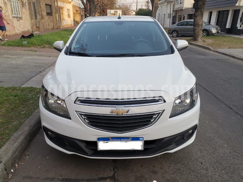 foto Chevrolet Onix LTZ usado (2016) color Blanco Summit precio $650.000