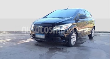 foto Chevrolet Onix 1.2 LT usado (2016) color Negro precio $540.000