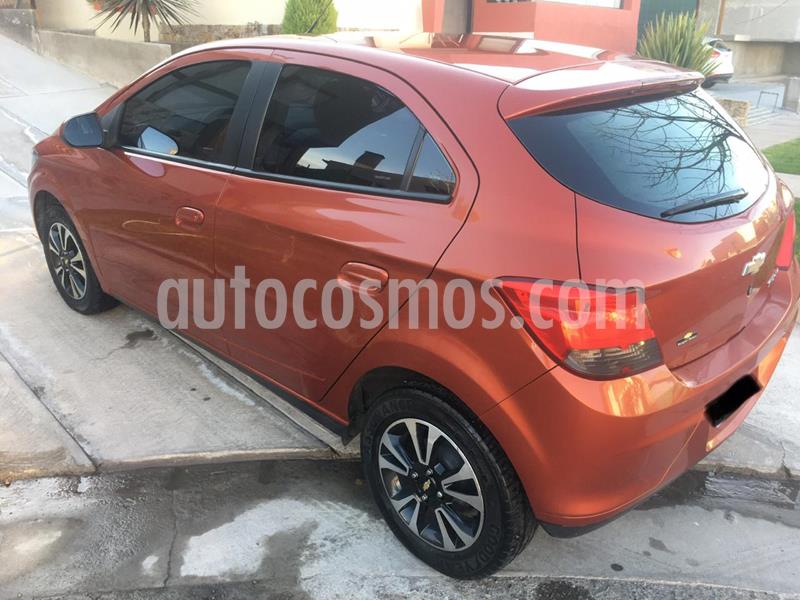 Chevrolet Onix LTZ usado (2014) color Naranja Flame precio $650.000