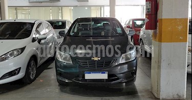 Chevrolet Onix LT usado (2016) color Gris Oscuro precio $550.000