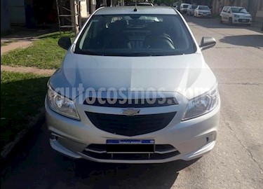 Chevrolet Onix 1.2 LT Pack Tech usado (2016) color Gris Claro precio $530.000