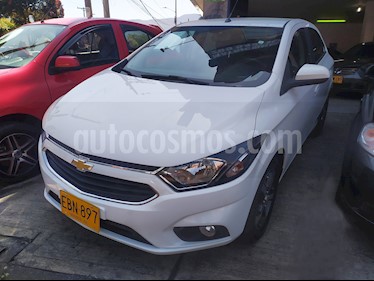 foto Chevrolet Onix 1.4 LTZ Aut usado (2018) color Blanco precio $42.500.000