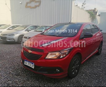foto Chevrolet Onix Effect usado (2016) color Rojo Chili precio $510.000