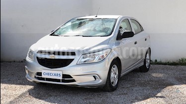 foto Chevrolet Onix Joy LS + usado (2017) color Gris Claro precio $395.000